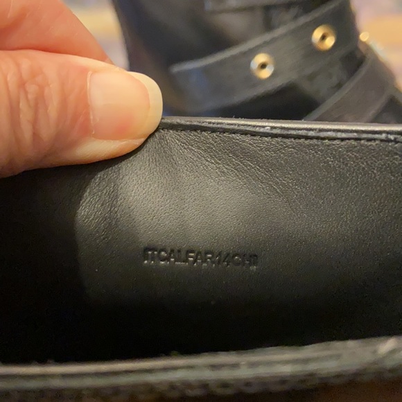 **SOLD** BURBERRY 🖤 - Picture 7 of 16